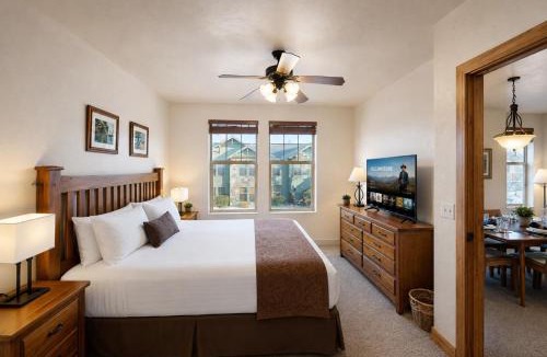 Kimball Junction Apartment | Foxpoint condo