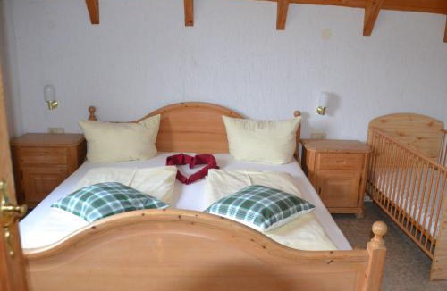 Gerolfingen Apartment | Fränkischer Ferienhof Joas