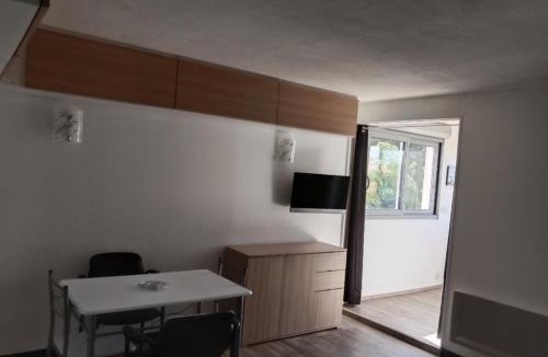 Frejus Plage Apartment | Fréjus-Plage et Centre-ville, 28 m2, Accueil 4 personnes, Français, English Spoken