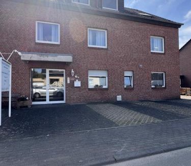 Grevenbroich Bed & Breakfast | Frühstückspension Stenbrock
