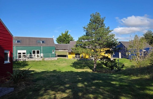 Saint-Martin de Brehal Cottage | Family-Friendly Beach House with Sea Views, Terrace, BBQ, and Free WiFi