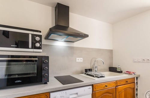 Vierville Cottage | Cozy House near Utah Beach, Pets Allowed