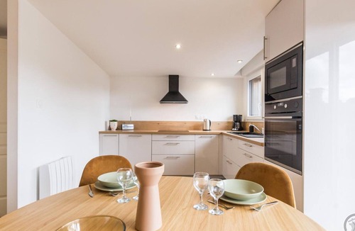 Tourlaville Cottage | Cozy house with terrace in Tourlaville