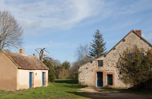 Rosnay Cottage | Charming Eco-Renovated 19th Century Cottage in Brenne Nature Park with Garden and Modern Amenities