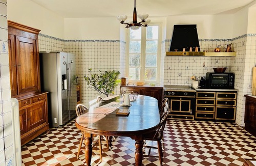 La Rochebeaucourt-et-Argentine Other | Château for 10/14 people in 7 ha park and gardens with stunning pool in Dordogne