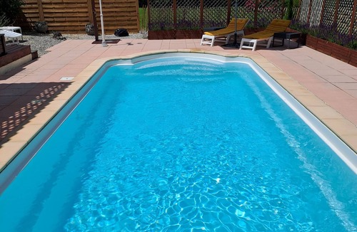 La Rochebeaucourt-et-Argentine House | Beautiful old barn with a private swimming pool in Dordogne