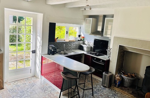 Rouffignac-Saint-Cernin-de-Reilhac Cottage | A sweet cottage in the middle of the Perigord Noir. Family and dog friendly.