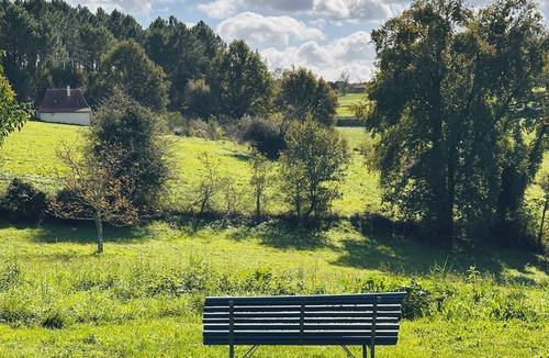 Rouffignac-Saint-Cernin-de-Reilhac Cottage | A sweet cottage in the middle of the Perigord Noir. Family and dog friendly.