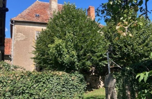 Saint-Christophe-en-Brionnais House | AU BOCAGE CHARMING FARMHOUSE WITH SWIMMING POOL GARDEN AND VIEWS OF THE BRIONNAIS COUNTRYSIDE
