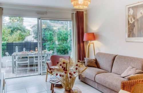 Les Lecques Apartment | Apartment Garden Beach in Saint Cyr sur mer Les Lecques - 4 persons, 2 bedrooms
