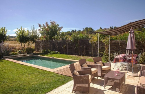 Saint-Laurent-de-la-Cabrerisse Villa | Wake Up In a French Villa Surrounded by a Vineyards and Beautiful Scenery.