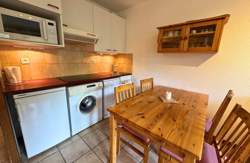 Saint-Martin-de-Belleville Apartment | 2 rooms for 4 pers. across cable car St Martin de Belleville, pets allowed