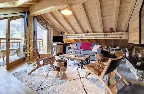 Le Bettaix Apartment | Luxury chalet with terrace and sauna near slopes