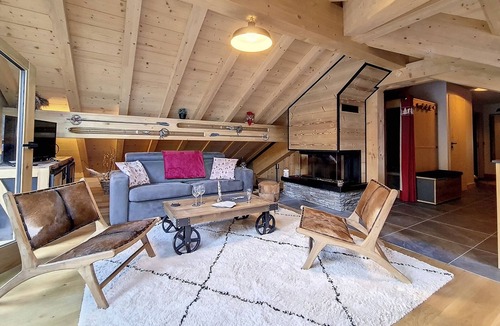 Le Bettaix Apartment | Luxury chalet with terrace and sauna near slopes