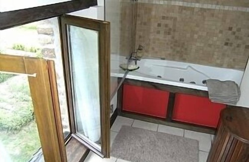 Saint-Pierre-Maubant-du-Bocage House | TRADITIONAL FARMHOUSE IN PEACEFUL GARDENS. WATERFEATURE/SPA BATH.POOL NR HOUSE.