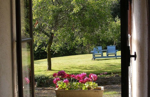 Saint-Quentin-les-Chardonnets Apartment | A Farmhouse Gite Surrounded By Apple Orchards And Attractive Garden