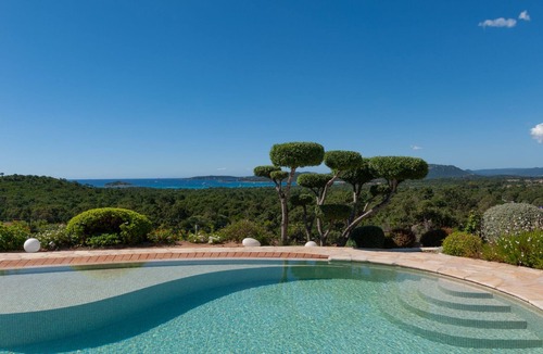 Sainte-Lucie-de-Porto-Vecchio Villa | Overlooking the sea on the Bay of Saint Cyprien, 4 bedroom villa with pool