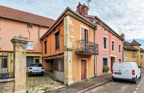 Scey-sur-Saone-et-Saint-Albin Apartment | Le Sceycolais - En bord de Saône