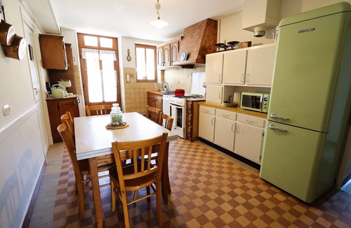 Treigny House | Room rental Bienvenue chez Mémé Chambre de Maurice