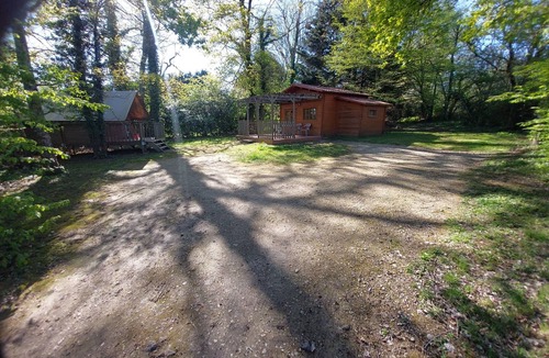 Treigny Ski Chalet | Chalet and lodge at the end of a quiet road, 3 km from Guedelon