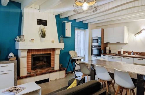 Faverolles Cottage | Peaceful Retreat Near ZooParc de Beauval: Modern Comforts, Heated Pool, Nature, and History