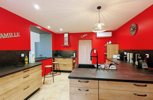 Faverolles House | Spacious 3 Gites with Heated Pool, Private Jacuzzi, Near Loire Castles & Beauval Zoo