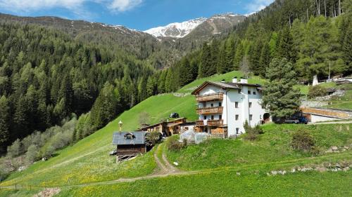 Stelvio Apartment | Fragges