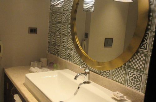 Kochi Hotel | Fragrant Nature Kochi