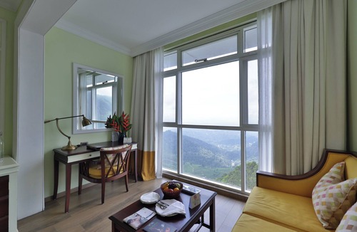 Devikolam Hotel | Fragrant Nature Munnar - A Classified Hotel