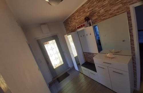 Brna Apartment | Franceska