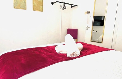Southsea House | Francis Avenue Guesthouse: Family-Friendly Stay