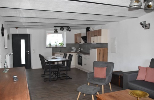 Naurath Apartment | Frank Mossem