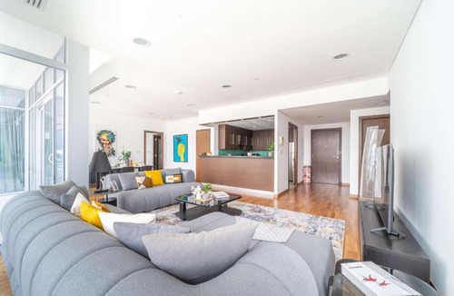 Bur Dubai Apartment | Frank Porter - Burj Daman