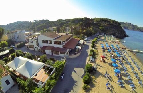 Naregno Hotel | Frank's Hotel