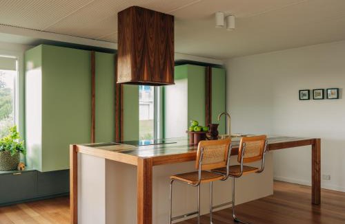 Bicheno House | Frankie Beach House