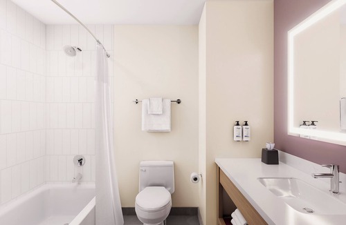 Franklin Hotel | Franklin Inn & Suites