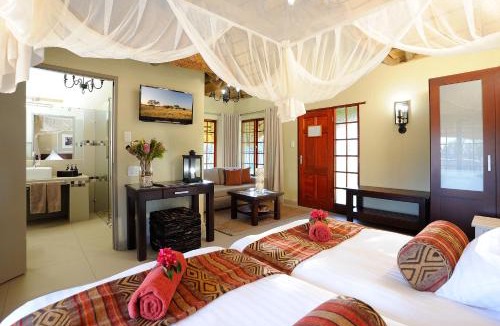 Otjiwarongo Cabin | Frans Indongo Lodge