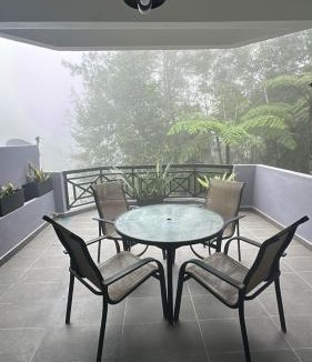 Bukit Fraser Apartment | Fraser's Haven SilverparkResort Walk down 8 steps