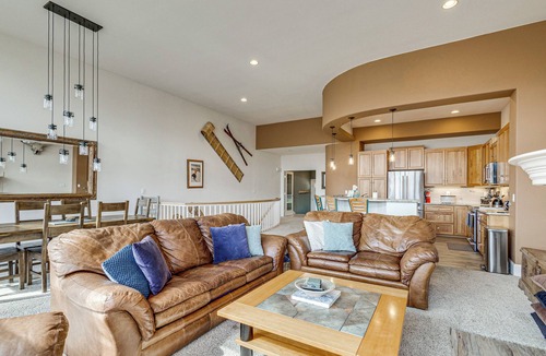 Fraser House | Fraser Townhome w/Deck, 7 Mi to Winter Park!