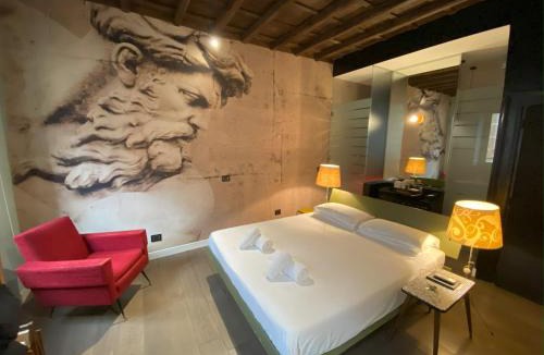 Rione III Colonna House | Frattina 57