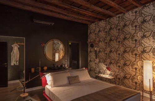 Rione III Colonna House | Frattina 57