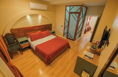 Amasra Hotel | Frau Guler