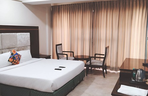 Pulikeshi Nagar Hotel | Frazer Suites