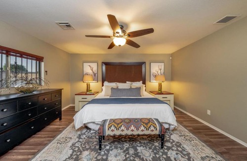 Tucson House | Freddy's (Cambridge 2)