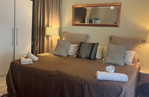 Waterkloof Glen House | Fredericks Place Elephant Room