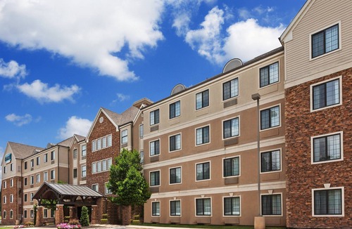 Round Rock West Apartment | Free Breakfast Buffet. Outdoor Pool. Gym. Great for Business Travelers!