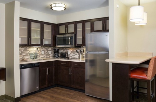 Polaris Apartment | Free Breakfast Buffet & Pool Access. King Studio Near THE Ohio State University.