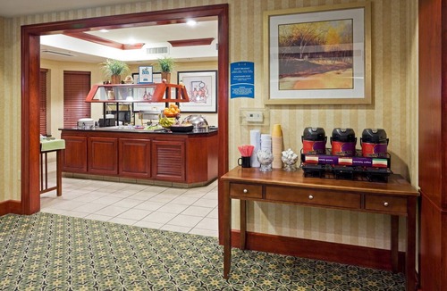 Cranbury Apartment | Free Breakfast Buffet. Private Studio 20 Min from Princeton.