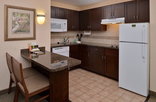 Chesapeake Condo | Free Breakfast. Indoor Pool & Hot Tub. Your Next Trip!