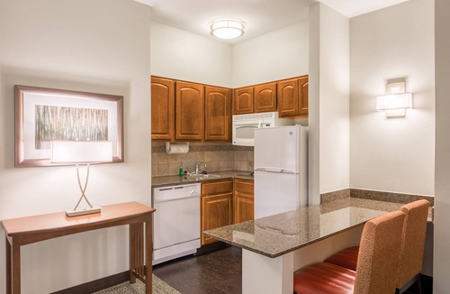 Independence Condo | Free Breakfast. Outdoor Pool. Your Next Vacation!